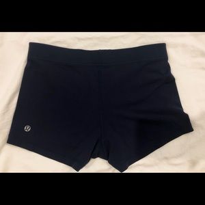 Lululemon blue groove shorts low rise 2.5”
